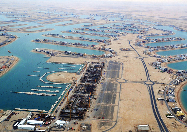 The current phase of the Sabah Al-Ahmad Sea City project requires some 1.35 million cu m of in-spec beach sand.